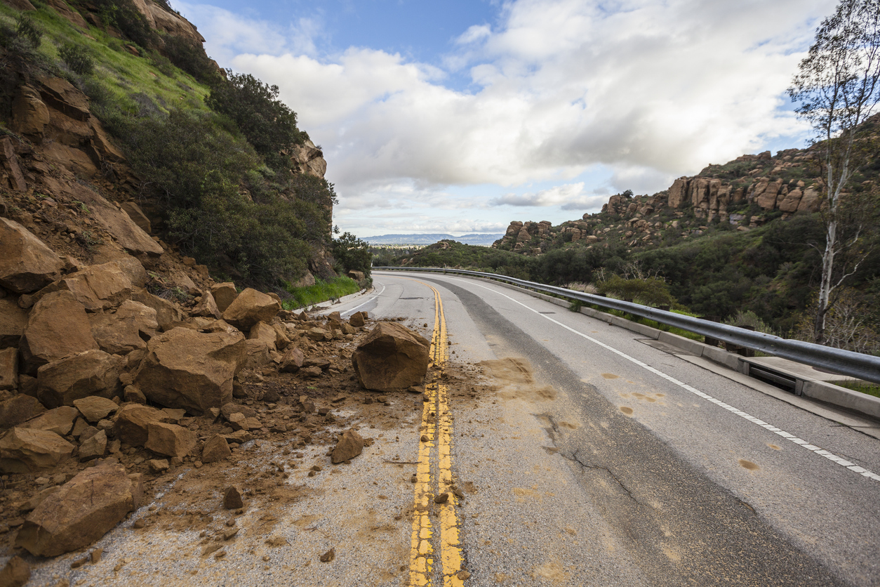 Training Your Drivers to Avoid Road Debris